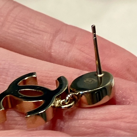 —SOLD OUT—Chanel 2020 CC Gold & Crystal Earrings with Simulated Tourmaline - Picture 13 of 13